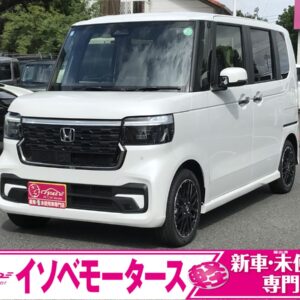 N-BOXカスタムの上級グレードが新入荷しました[群馬県高崎市で新車・届出済未使用車を買うならイソベモータース本店へ]